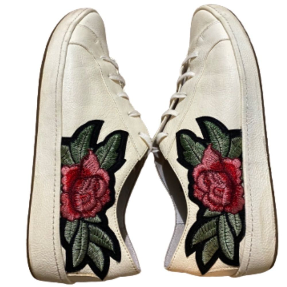 JOIE WOMEN’s CREAM LACE-UP PEBBLED LEATHER SNEAKERS w/ FLOWER APPLIQUE Size-8.5